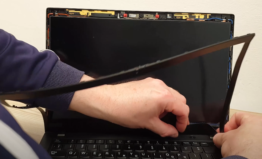 Lenovo Thinkpad Laptop How To Replace Broken Screen Techgurl