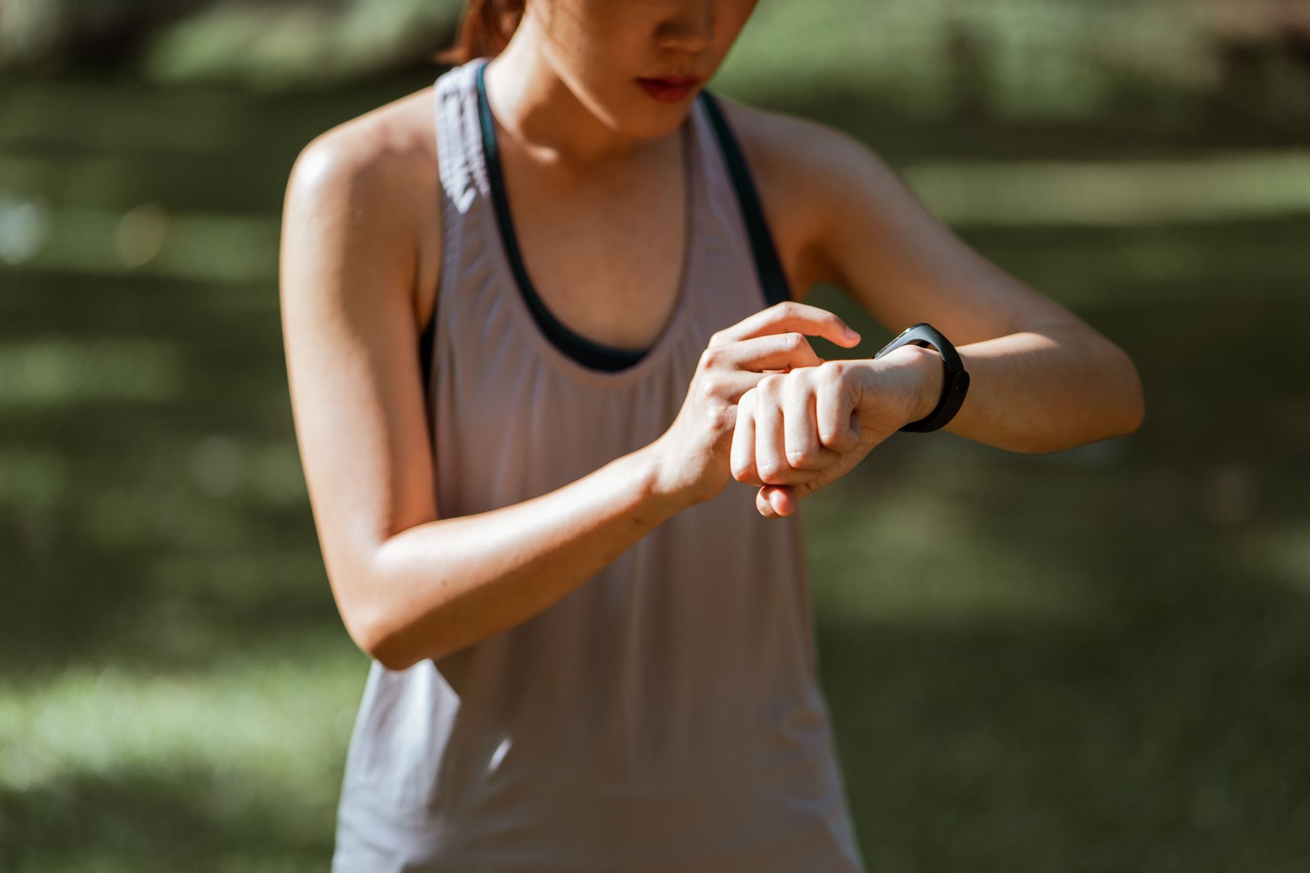 Level Up Your Wrist: The Best Android Smartwatches for 2026 2 A person using one of the best android smartwatches while jogging.