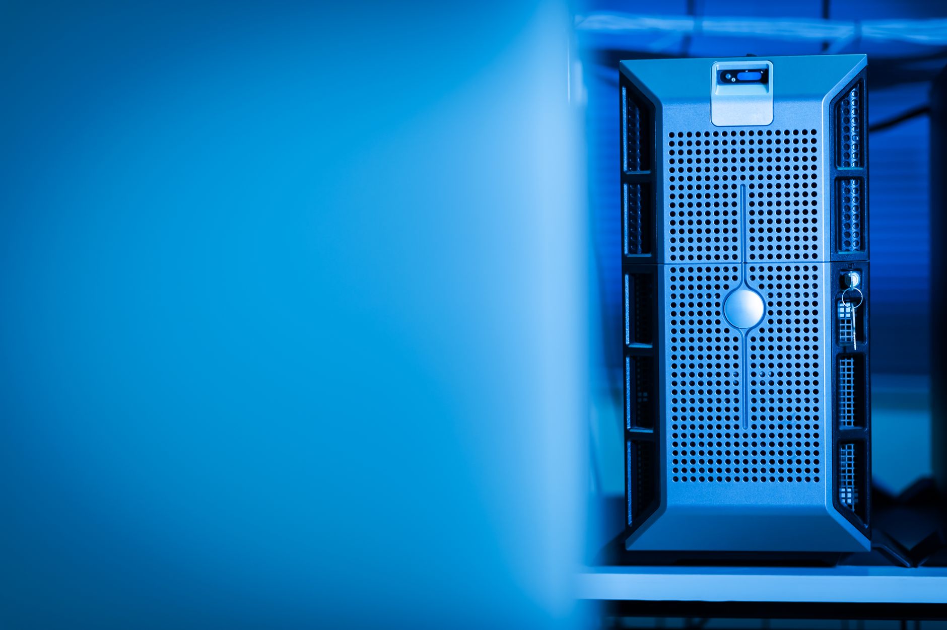 NAS vs. Server: Which Should You Buy for Your Home or Small Business? 2 NAS vs server for home data storage