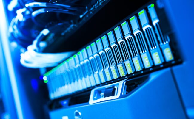 NAS vs. Server: Which Should You Buy for Your Home or Small Business? 1 NAS vs server for home data storage