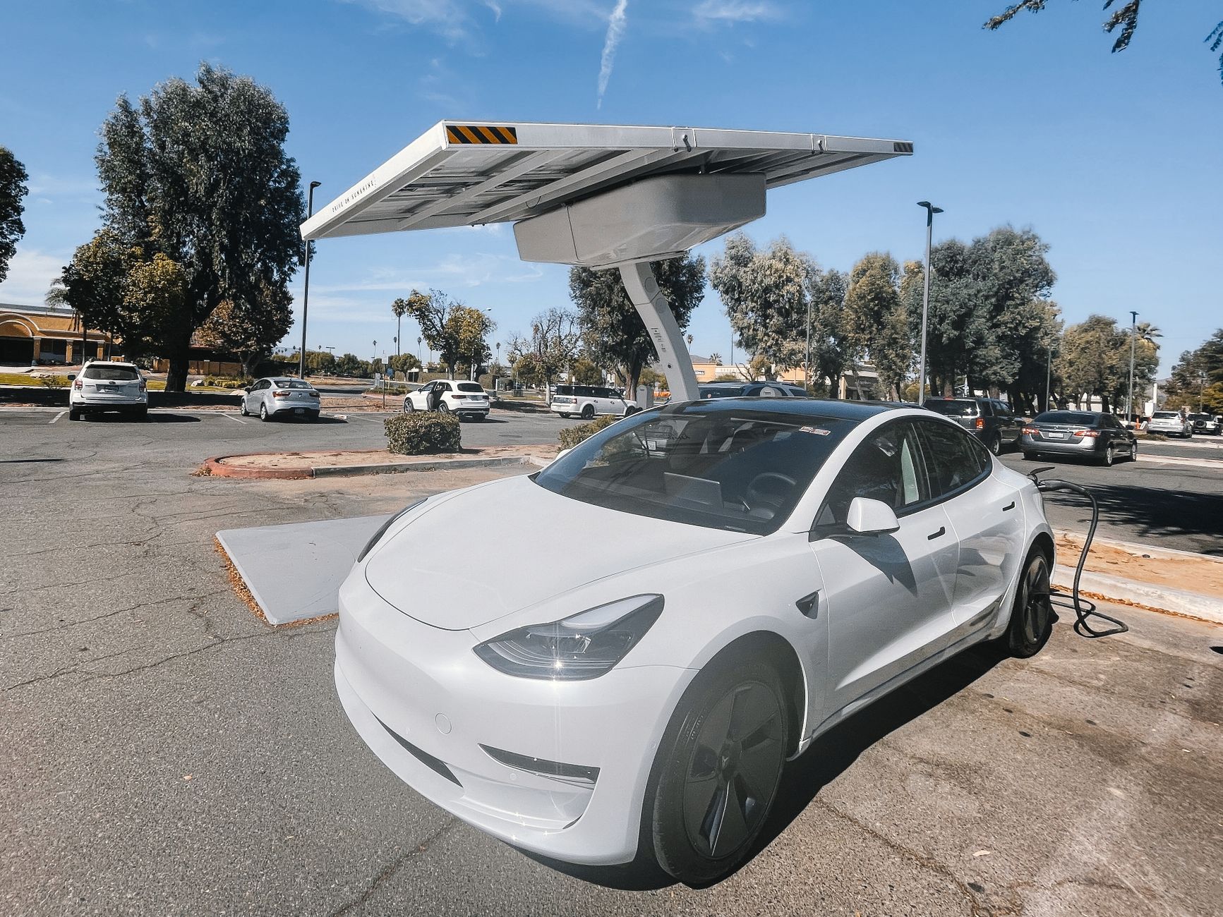 Best Portable Power Stations for 2026: Power Your Adventures & Emergencies 3 Various portable power stations lined up, showcasing different models and sizes.