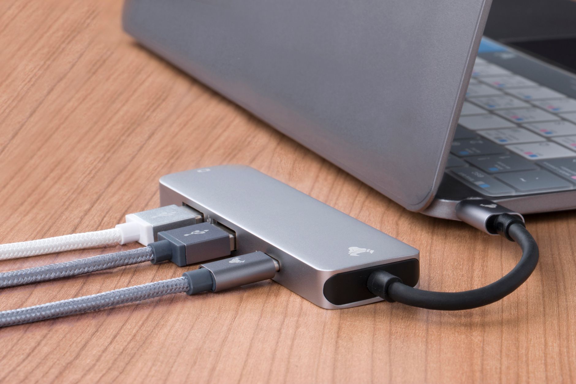 Laptop connected to docking station showing stable setup for docking station disconnecting fix