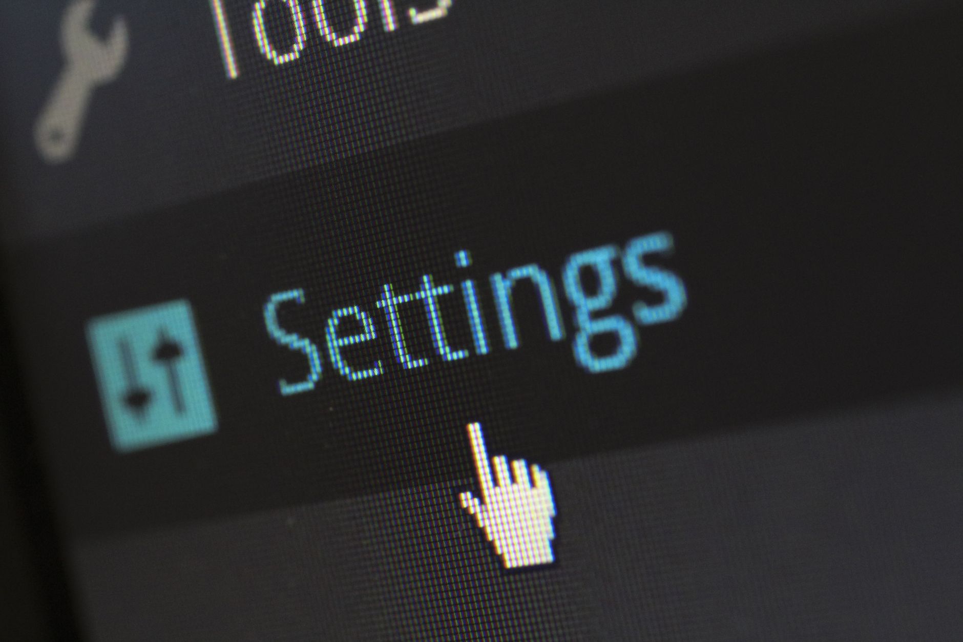 Why Your Webcam Quality Looks Grainy or Dark: Fixes That Work 3 Adjusting webcam settings to reduce grainy dark video